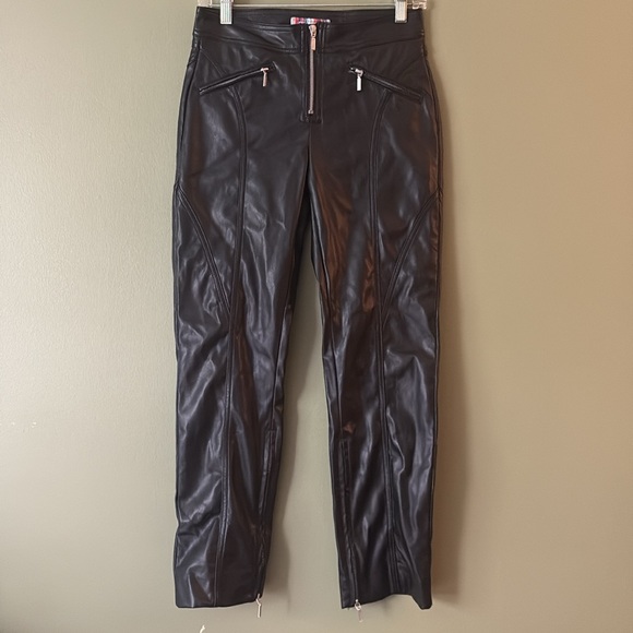 Urban Outfitters Olivia Faux Leather Zip Front Pants Black Sz 2 - Picture 3 of 12